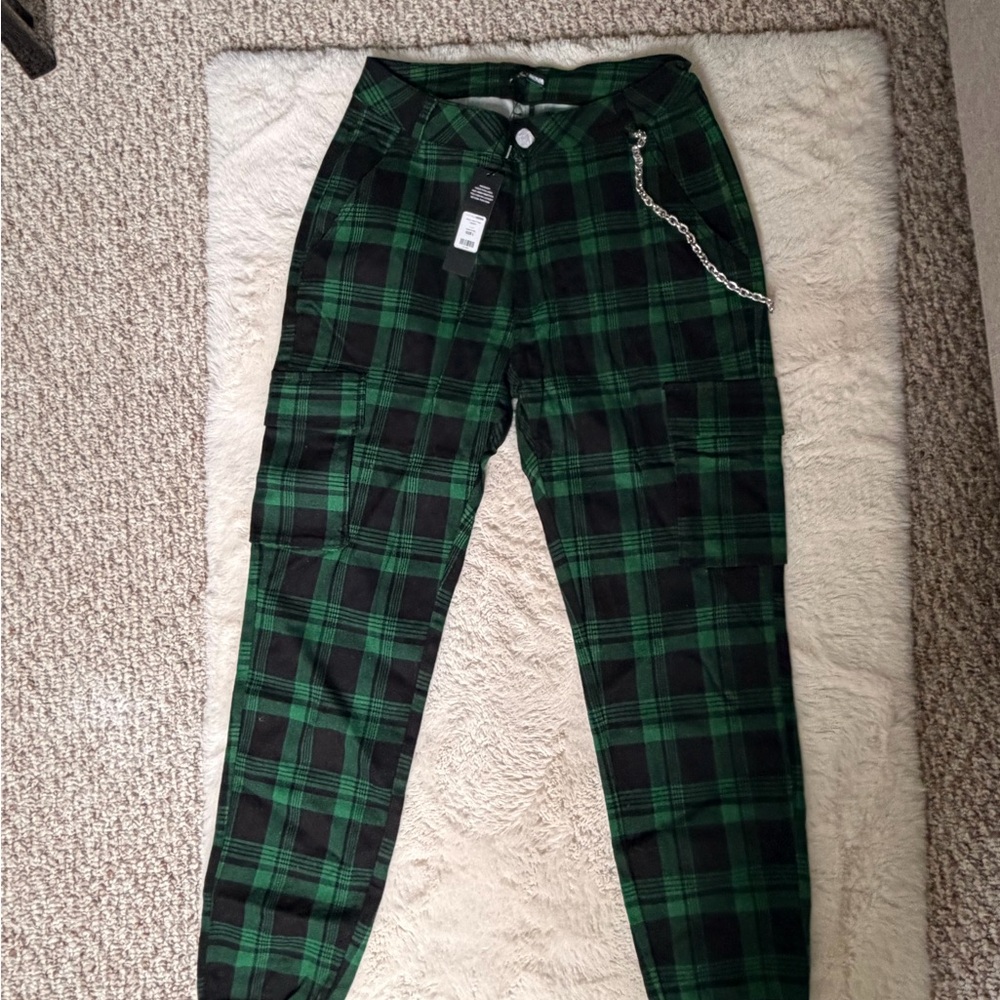 Fashion Nova Green and Black Plaid jogger Pants